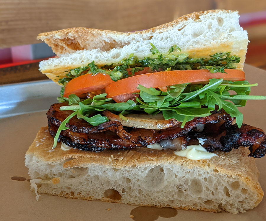 smoke and sow sandwich shop in shipyards park