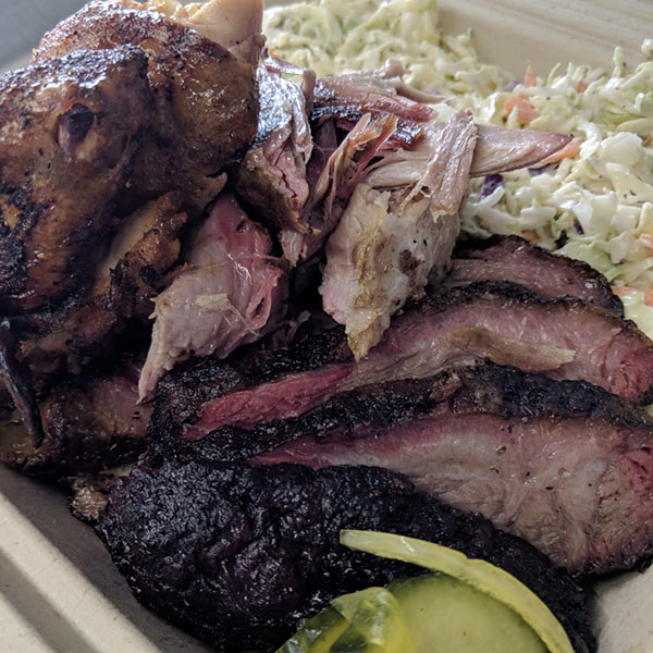 Smoke & Sow BBQ Restaurant & Foodtruck in Whitehorse Yukon